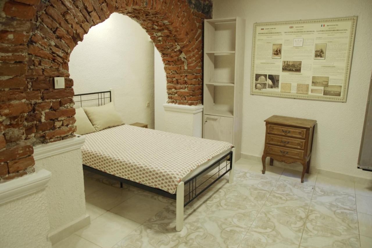 Interhost Guest Rooms And Apartments Sofia Eksteriør bilde