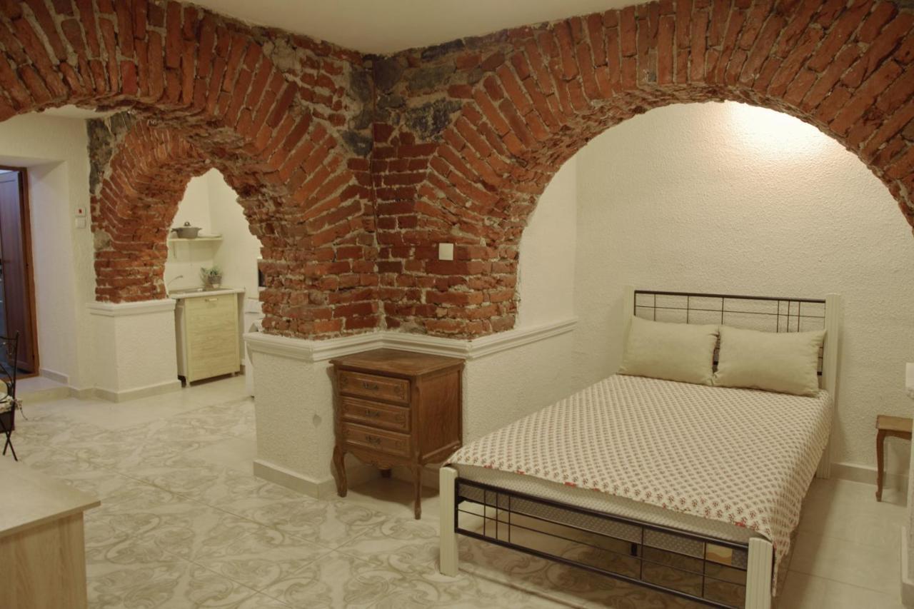 Interhost Guest Rooms And Apartments Sofia Eksteriør bilde
